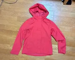 ユニクロ　防水、フード付きプロテクターパーカーS