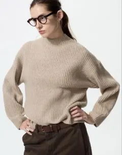 ユニクロ　スフレヤーンモックネックセーター