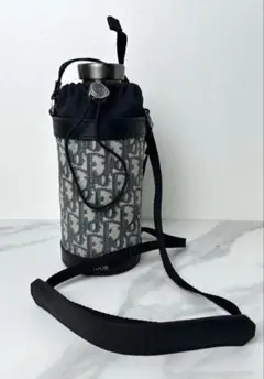 Item thumbnail for item 511ddb19-8aff-413d-be25-17dfcdfb3deb