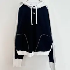 【Under Armour】 フード付きパーカー ブラック/ホワイト 裏起毛