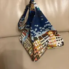 街並み柄 持ち手付きポーチのサムネイル