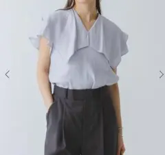 NOBLE 美品 ファジーリネンスクエアケープブラウス - メルカリ