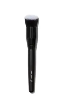 e.l.f. Liquid Blush Brush チークブラシのサムネイル