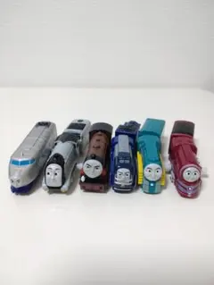 カプセルプラレール　トーマスシリーズ　長いキャラセット