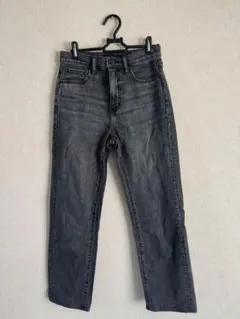 【ユニクロ】ブラックデニム スリム 25 ストレート JEANS