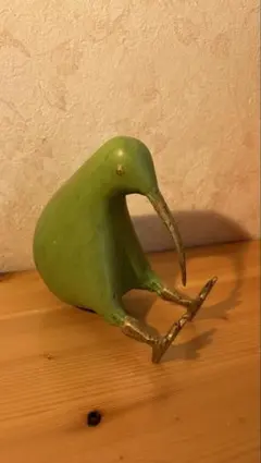 キウイ　鳥　アンティーク調　置物