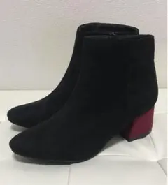 Black スウェードショートブーツ