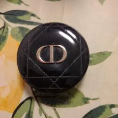 Dior Forever ケースのみです。