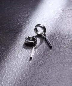 ADRER サージカルステンレス ロッドイヤーカフ