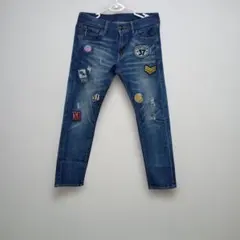 ブルーデニムパンツ