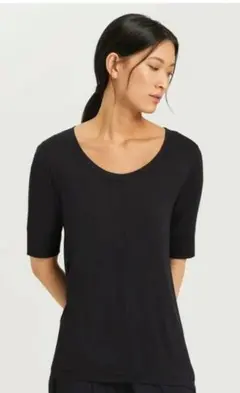 HANRO　ハンロ　YOGAシリーズLIH200　5分袖トップス ネイビー　新品