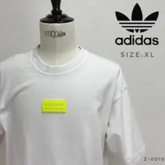 adidas originals ワンポイントロゴTシャツ