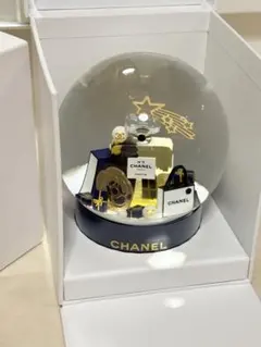 CHANEL スノードーム 2025年　ホリデー限定 新品 箱付き