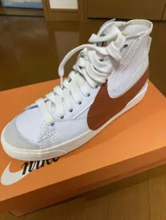 NIKE BLAZER MID '77 JUMBO BIG SWOOSH