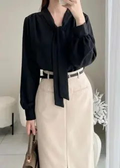 DHOLIC 美品✨️ボウタイブラウス