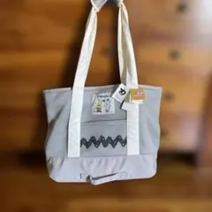 新品未使用タグ付き ペットパラダイス　SNOOPY キャリーバッグ　Ｍ