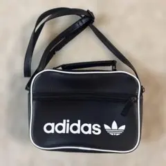 adidas ショルダーバッグ ブラック