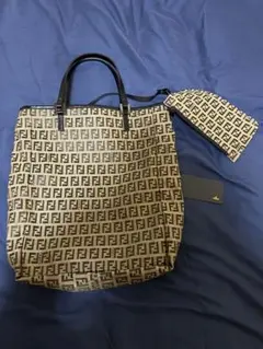 Fendi FFロゴトートバッグ