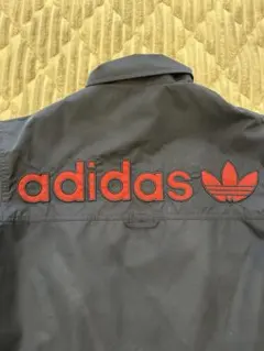 adidas ナイロンジャケット ネイビー　アディダス　アウター　ロンＴ　シャツ