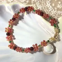 ざくろのようなガーネットのブレスレット