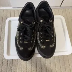 スニーカーのサムネイル