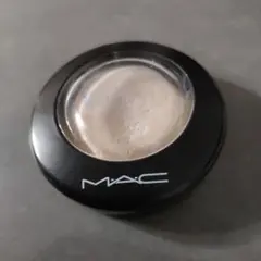 M・A・C ミネラライズ スキンフィニッシュ ライトスカペード