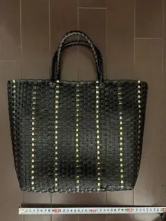 カゴバッグ　ブラック&ゴールド