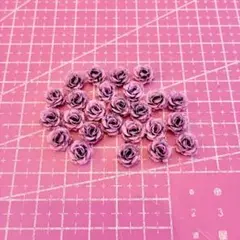 ネイルパーツ☆25個☆夜光ピンクバラ