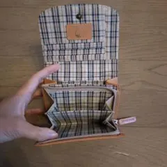 Hello Kitty 二つ折り財布 ベージュ レザー