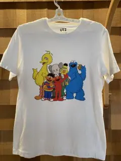 ユニクロUT KAWSセサミストリートコラボTシャツ