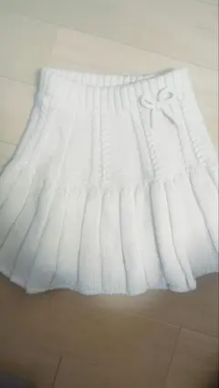 ホワイト ニット フリルスカート 120cm