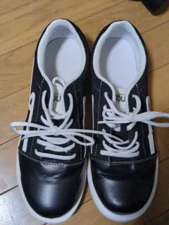 Item thumbnail for item 0056969d-f948-4f5b-8a99-d2444975de8d