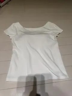 UNIQLO エアリズム カップ付きTシャツのサムネイル