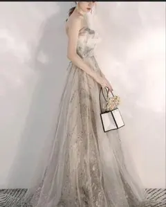 ストラップレス Aライン カラードレス