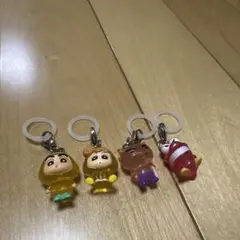 クレヨンしんちゃん めじるしアクセサリー 4個セット！