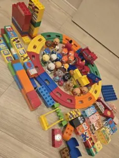 アンパンマン　ブロックラボ　レールバケツ　のりものバケツ