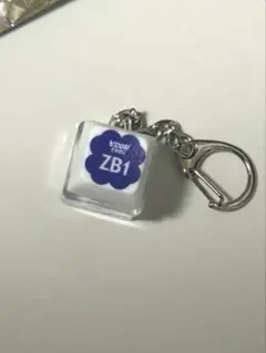 KCON カプセルトイ zb1 キーキャップのサムネイル