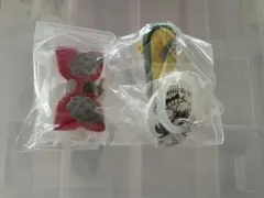 名探偵コナン　めじるしアクセサリー３　変声機　スケートボード　２個セット