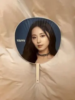 TWICE TZUYU（ツウィ）うちわ【THIS IS FOR】 - メルカリ