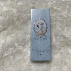 フラワーノーズ　スワンバレエシリーズ　リキッドアイシャドウ