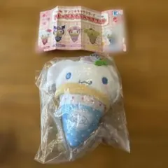 サンリオ　キャラクターズ クレープおくるみ　マスコット シナモンロール