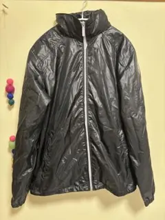 11 ユニクロ　UNIQLO ウィンドブレーカー　Mサイズ 黒　パーカーあり