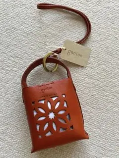 Item thumbnail for item 119ac96d-869f-44f3-87d6-7b205380c077