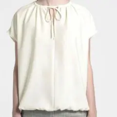 美品 theory luxe 24SS ブラウス フレンチスリーブ 38 白