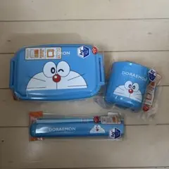 新品未使用品　ドラえもん 弁当箱セット