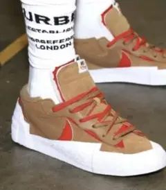 新品 SACAI NIKE BLAZER LOW BRITISHTAN 24