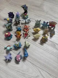 d*9様 ポケットモンスター ポケモン 吸盤付きミニフィギュア 18体