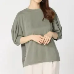 ジーナシス　トップス