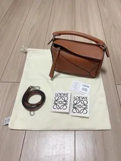 ロエベ　パズルバッグ　スモール　タン タンのロエベ パズルバッグ (スモール) : r/handbags