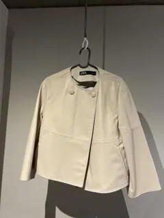 ZARA ノーカラージャケット XS クリーム色